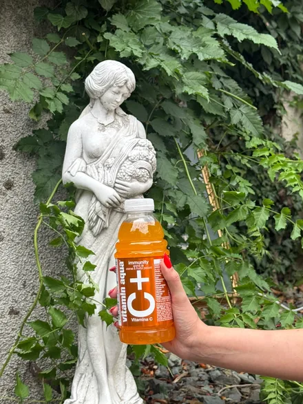 Vitamin Aqua C+ Pineapple & Passionfruit