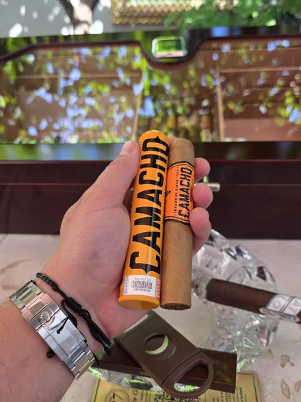 Camacho Connecticut Robusto