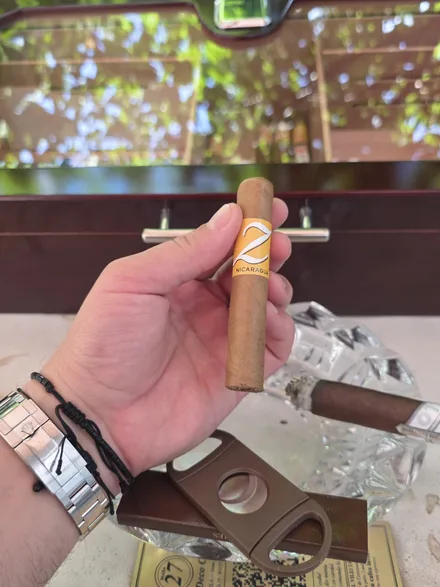 Zino Nicaragua Half Corona
